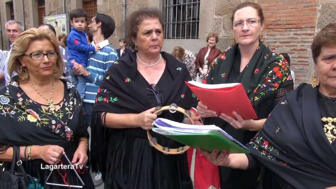 Andiguela La Panderetera - Lagartera Fiesta Traje de Trapillo