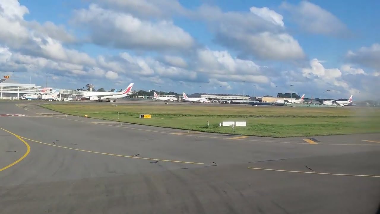 Landing at Bandaranaike International Airport 🇱🇰