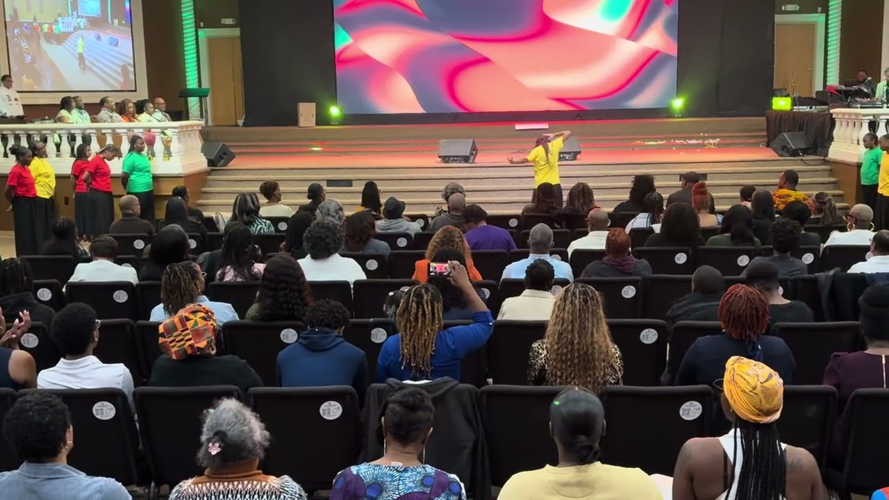 Heritage Sunday- Feb 22nd: I’m Still Here by @drdorindaclarkcole ❤️💛💚