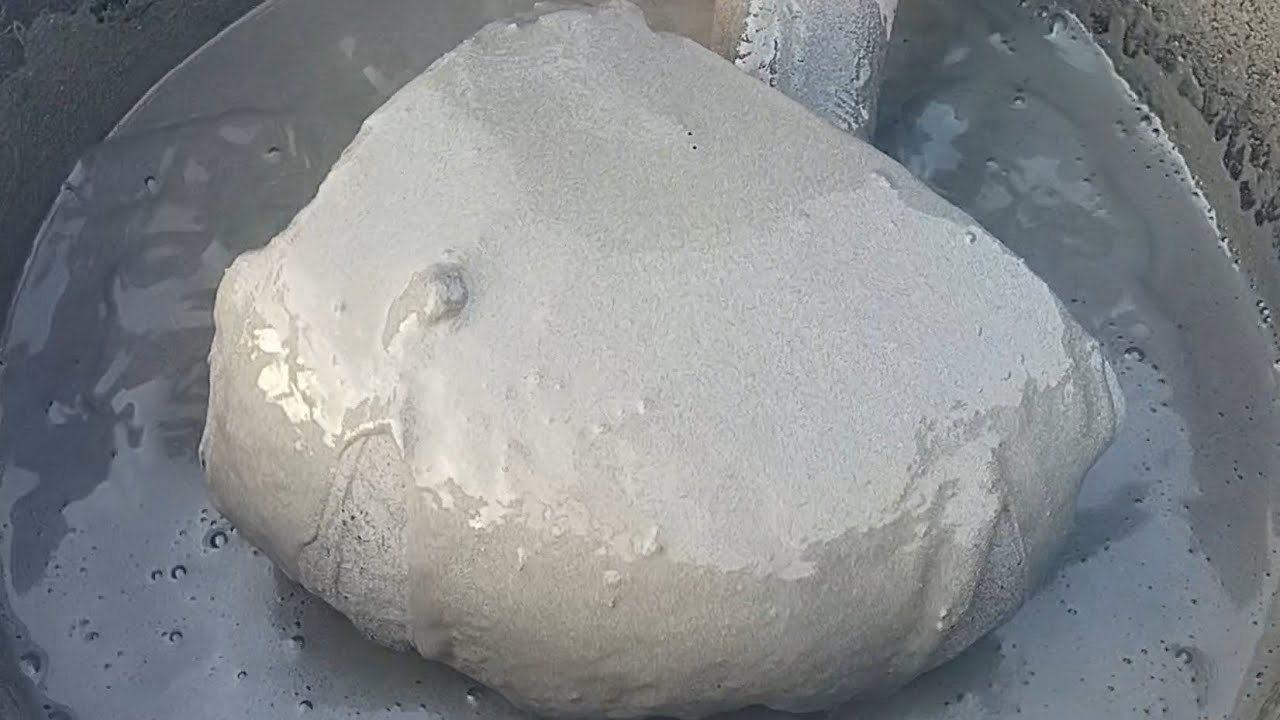ASMR Very Soft Dusty 😍 Pure sand Cement 😻 Bigg Chunks 🪨 Dipping Crumble on Lots of Water 💦💦💦💦💦