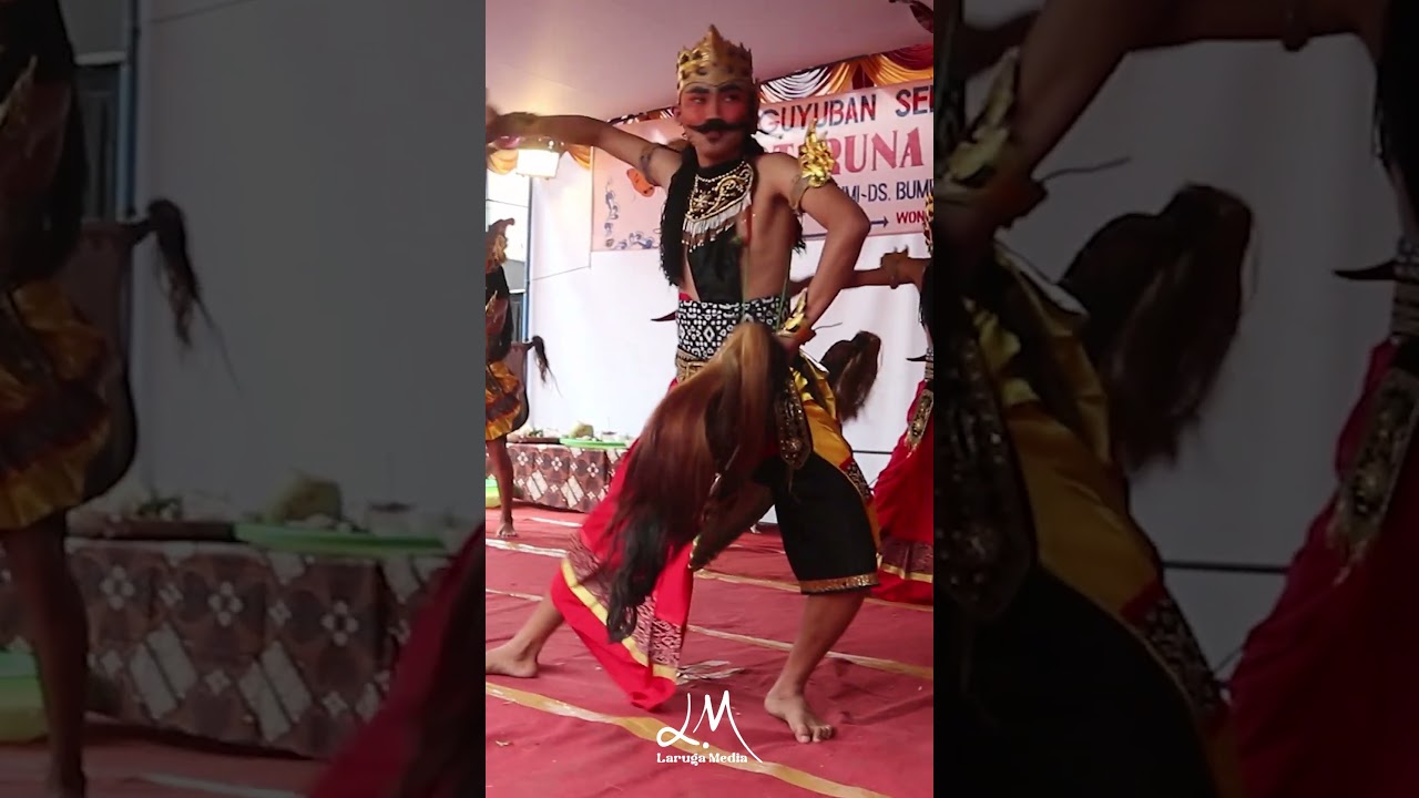 Emblek Memainkan Pedang #lenggerwonosobo #lengger #shorts #yearofyou