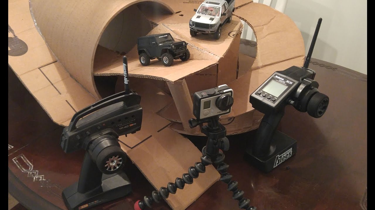 Home made Test Course for Orlandoo Hunter Trucks Ford vs Jeep, Which is better?