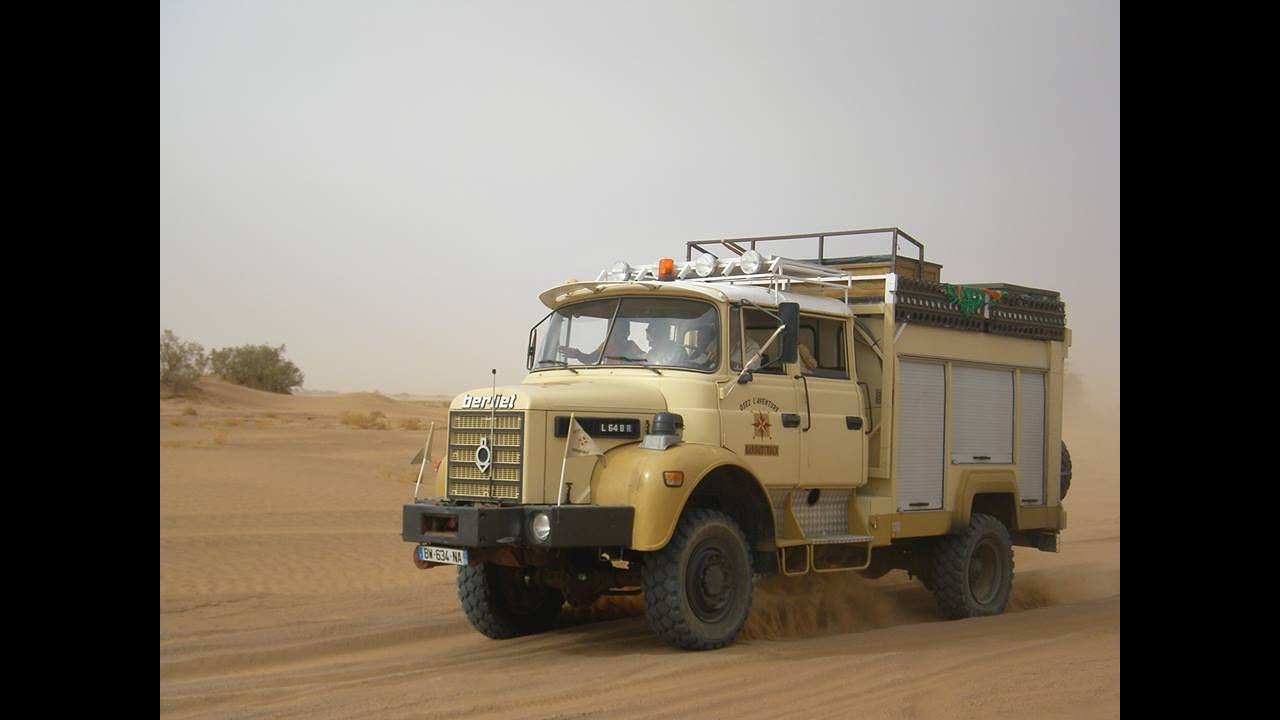 BERLIET......Fait pour les espaces désertiques