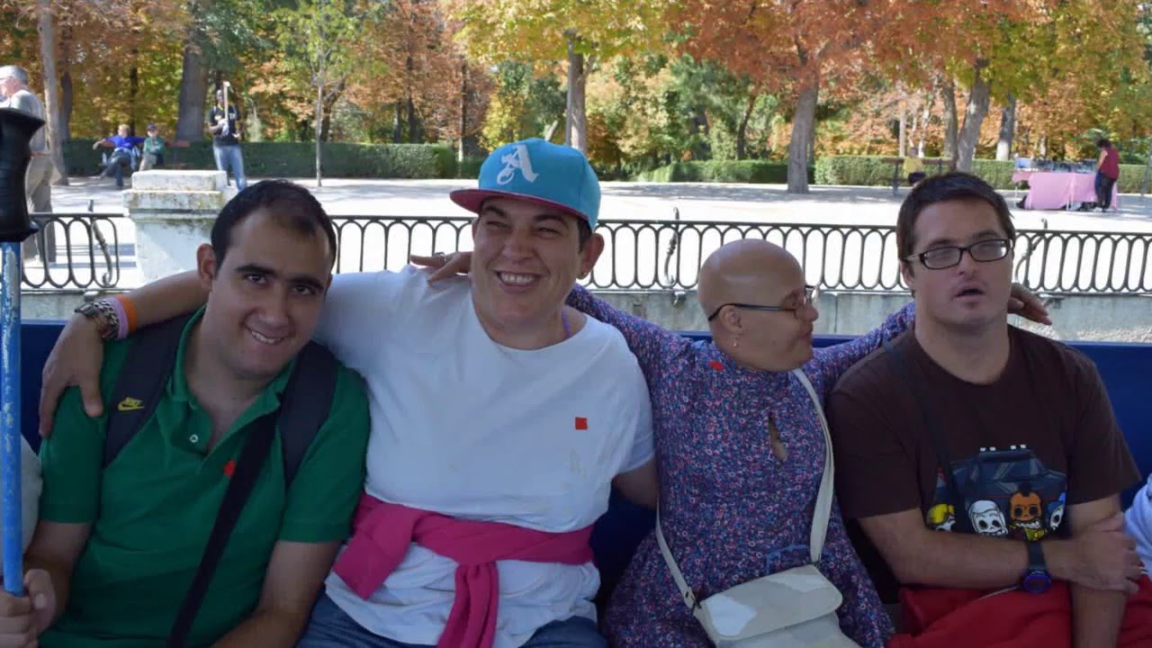 Un día en el Retiro de Madrid con las personas de la Fundación Gil Gayarre