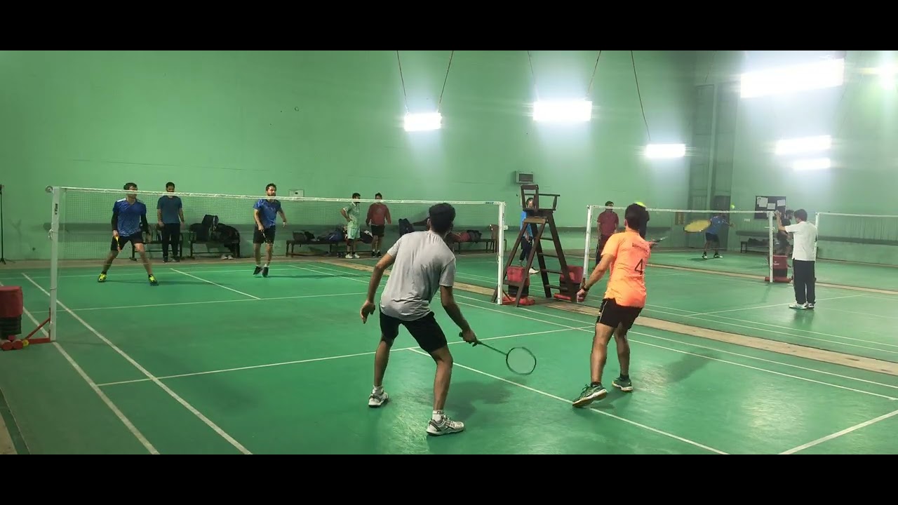 (1162) Arun & Ayush vs Hardik & Abhishek (Fighting Match) Men's #badminton #doubles #iitroorkee #iit