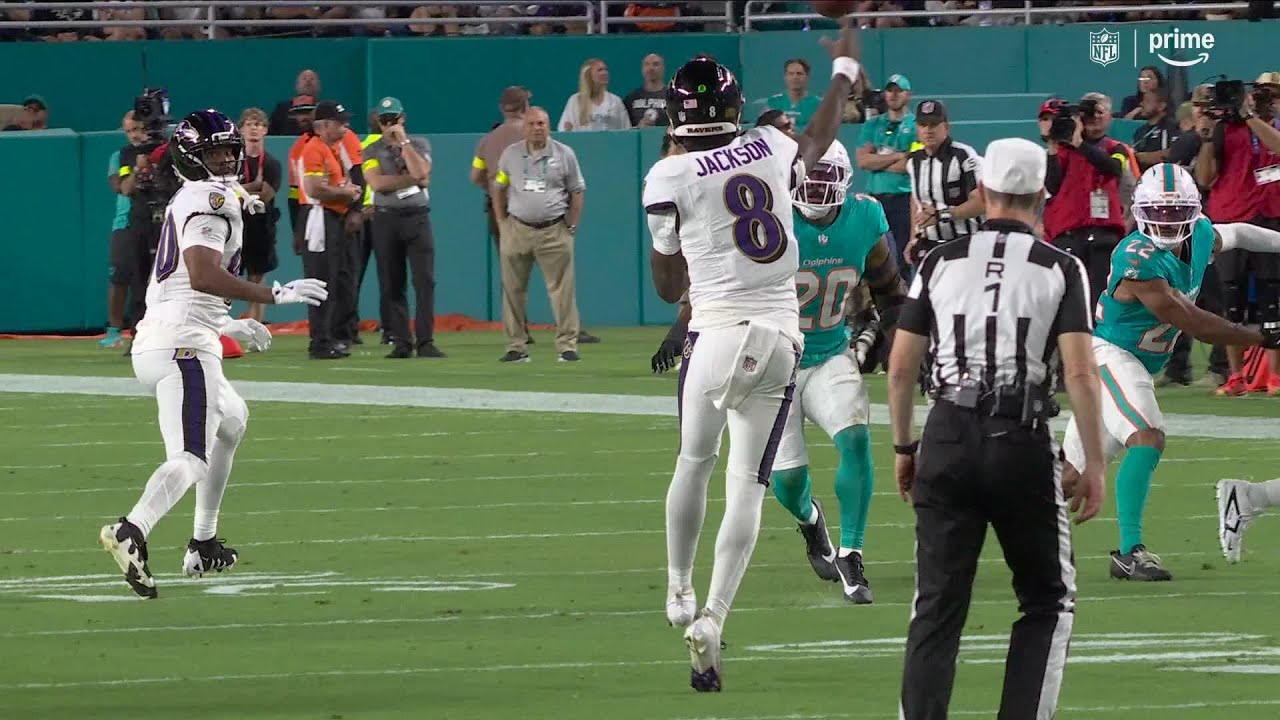 Lamar is back! Ravens' QB brings team downfield for TD