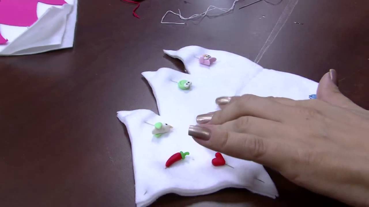 Mulher.com - 20/10/2015 - Arte em feltro - Karina Raszl PT1