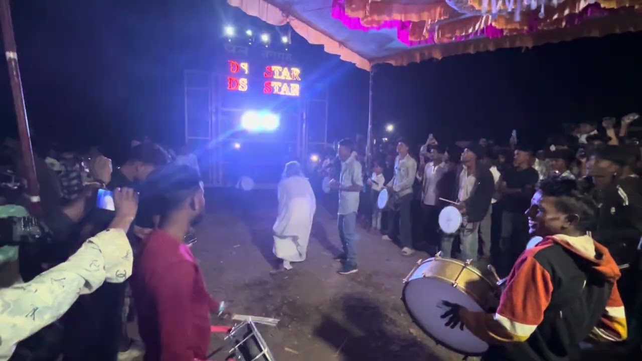 D S star band at khamgon