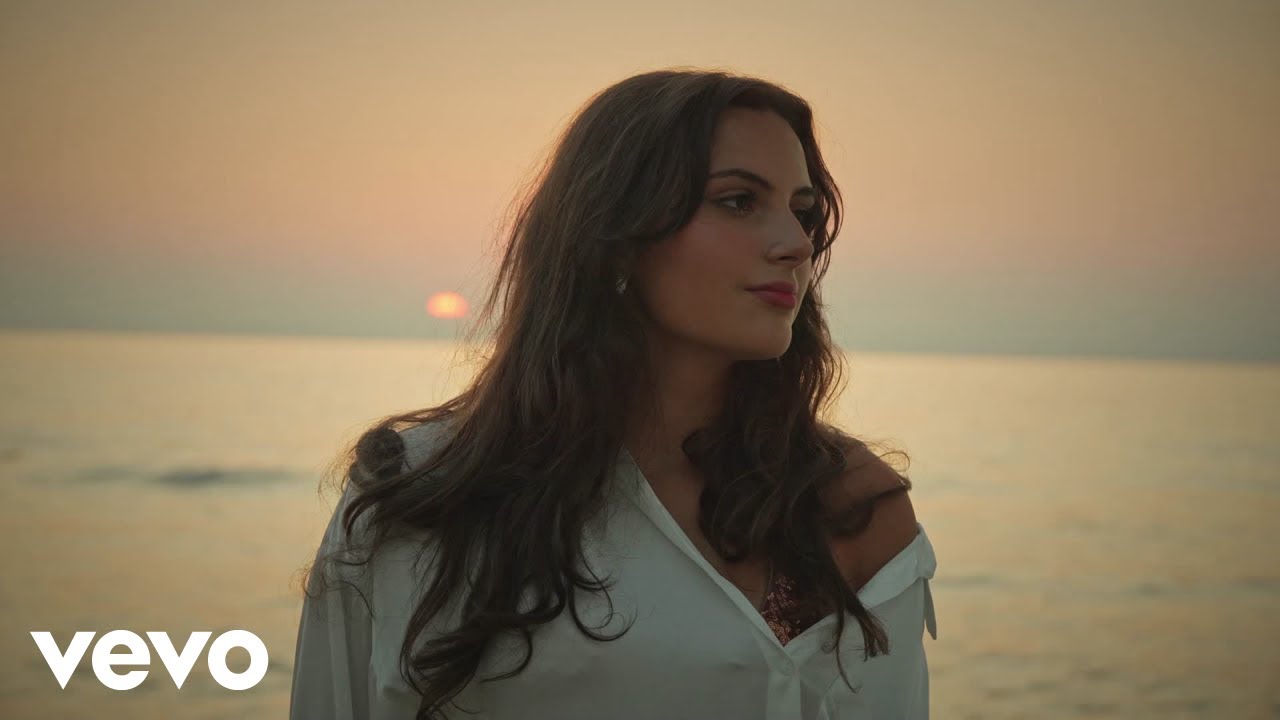 Gemma Schito - Smile like she did (Official Music Video)