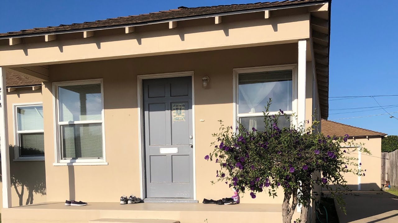 Quaint, Central North Salinas 1 Bedroom Duplex!