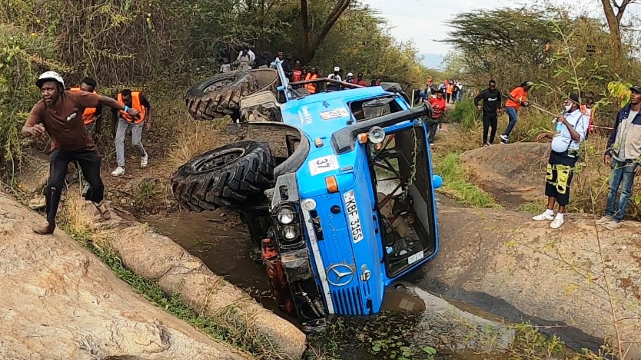 Wild Lukenya 4x4 Challenge Kenya | Team Kanyali Mercedes Truck Roll Over & Recovery at Athi Kapiti