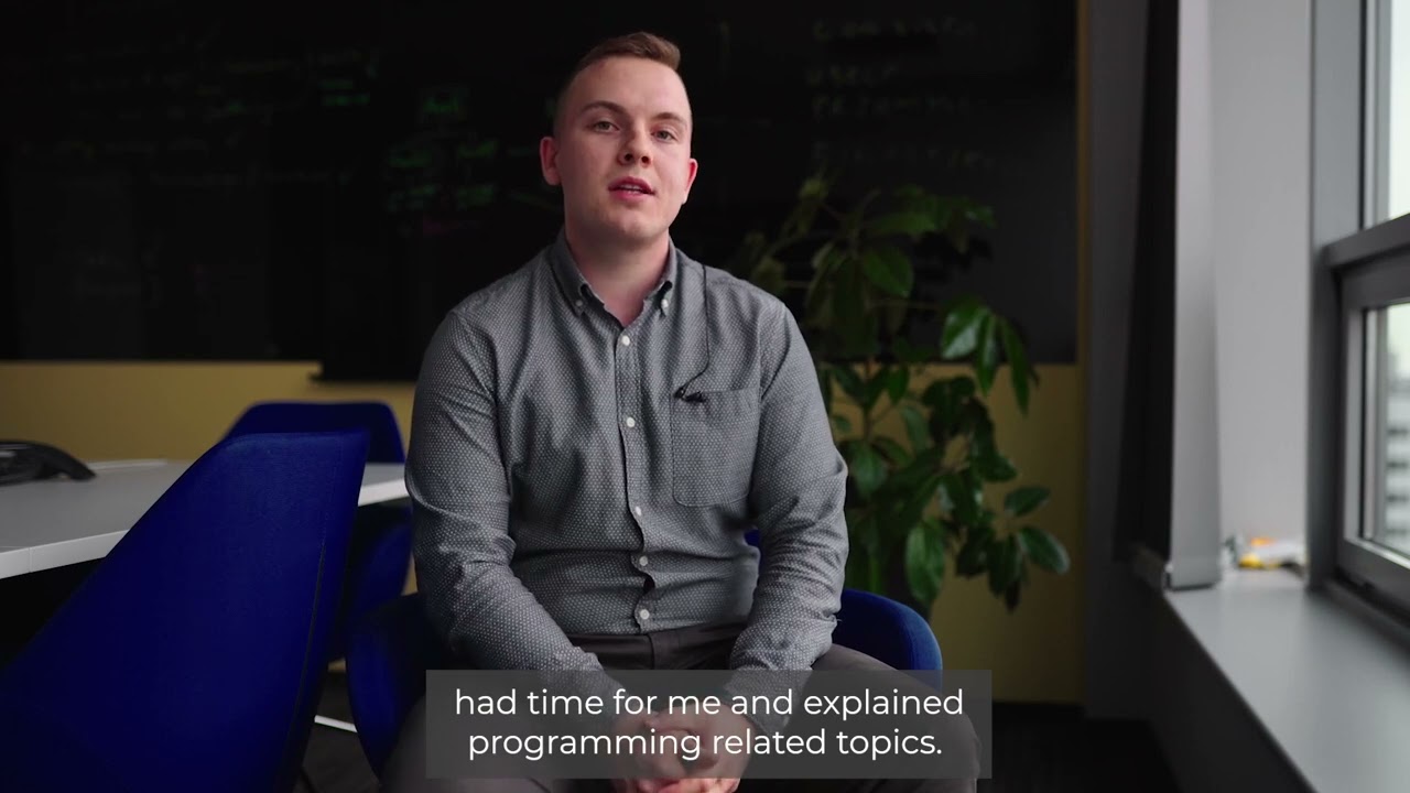 Why should you work at Convista Poland according to Piotrek (Junior Developer)!