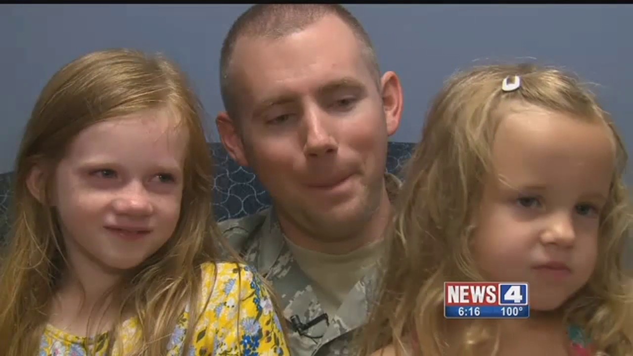 Surprise Squad: Special surprise for husband, father returning from Middle East