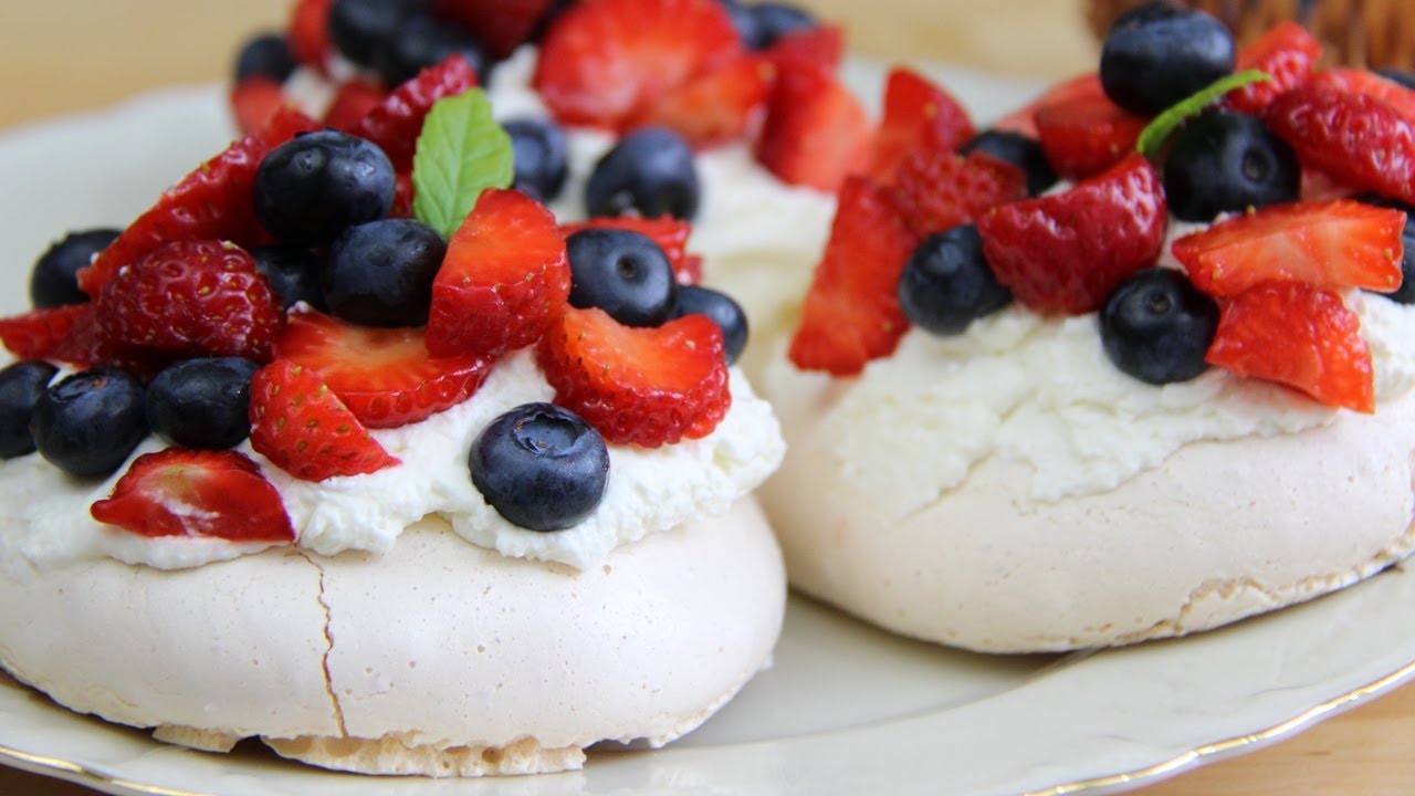 Mini pavlova - VideoKuchnia.pl