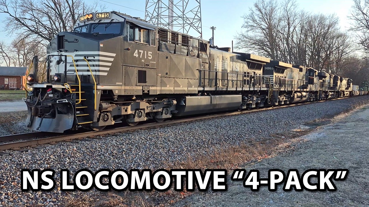 Quartet of Locomotives Lead NS Intermodal Train