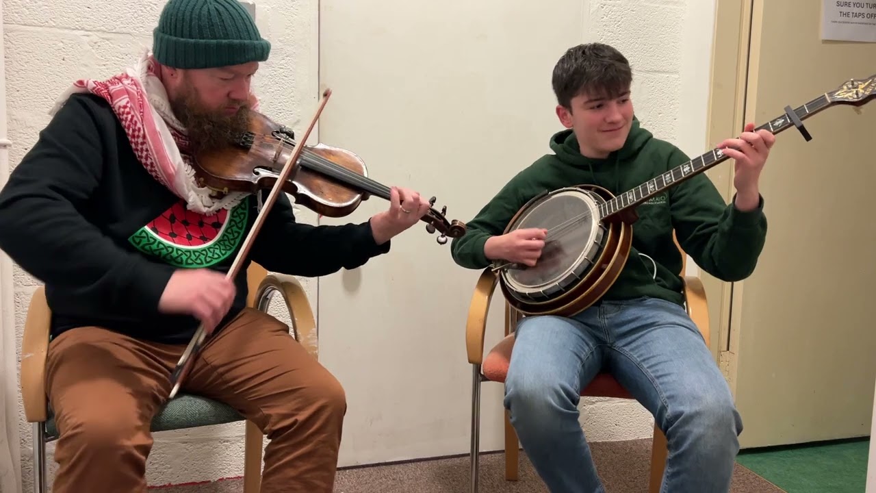 Kiss The Maid Behind The Barrel - Fergal's Tune a Day 1415