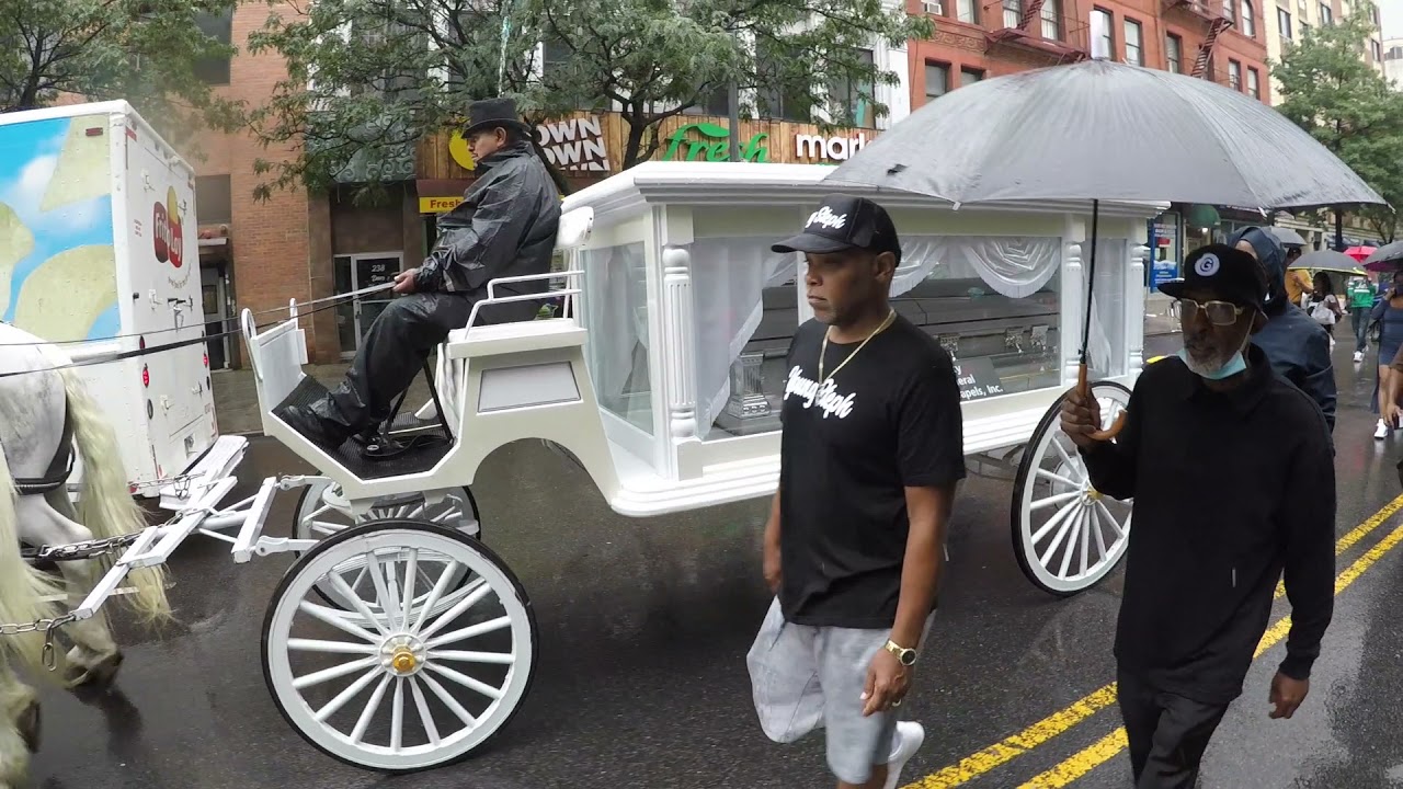 NY Funeral Horse Carriage Company providing a Royal Send off at Unity Funeral Chapels Harlem NY