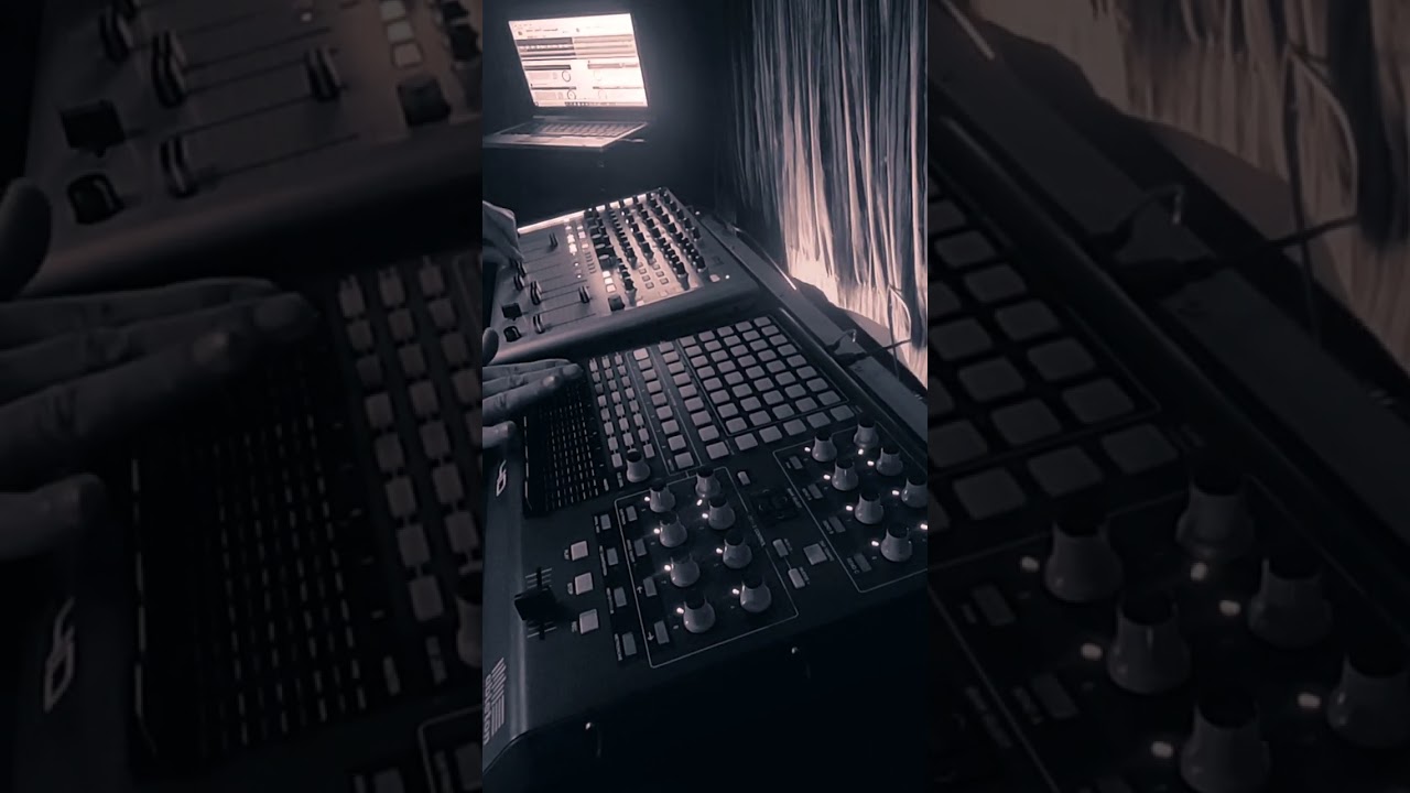 #Hardtechno mix 150-160 bpm E2 2023 by #Auddictive Vs Vestax VCM 600/Akai APC 40 vs Rekordbox 6