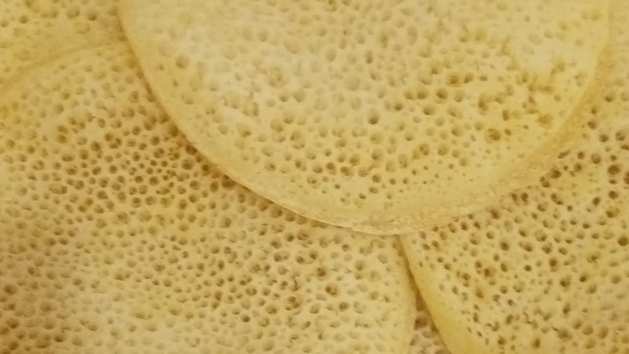 Baghrir au caramel beurre salé.