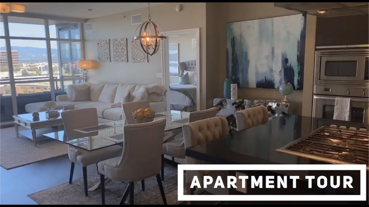 APARTMENT TOUR!