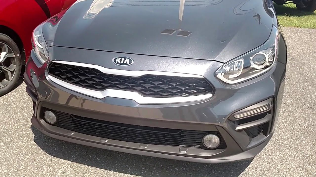 2020 Kia Forte FE Short Walk-around and Horn!