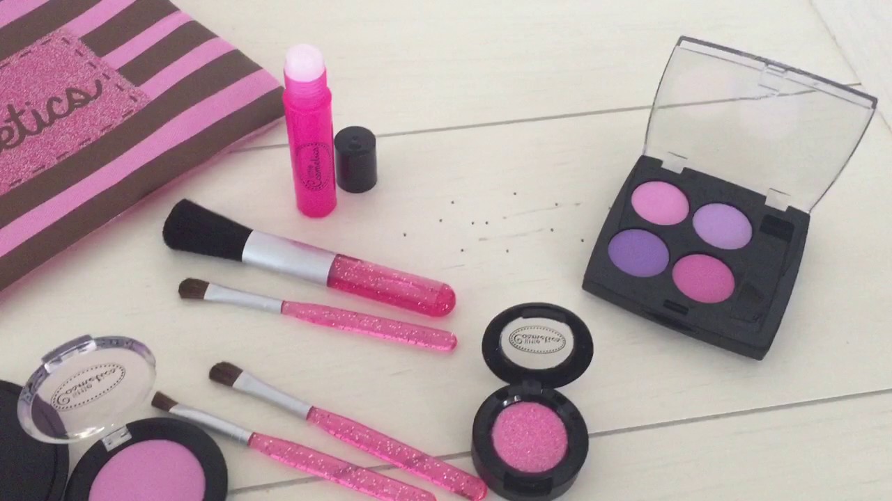 Little Cosmetics Pretend Makeup Signature Set #littlecosmetics #JustPlumCrazy