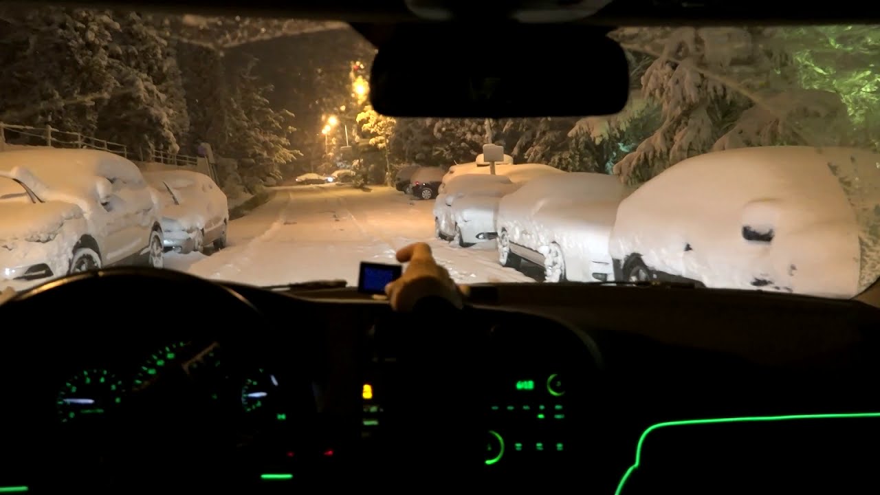 Driving up a steep and snow packed hill with SAAB 9-3X on CrossClimate+. Will I make it down?!