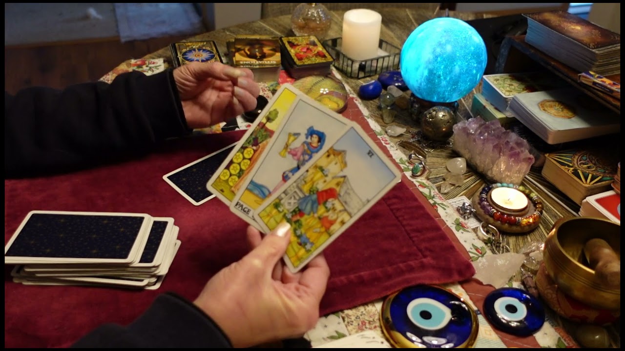 CANCER Weekend Read: POWERFUL. They're Fantasizing about how it could be with you. Love Tarot
