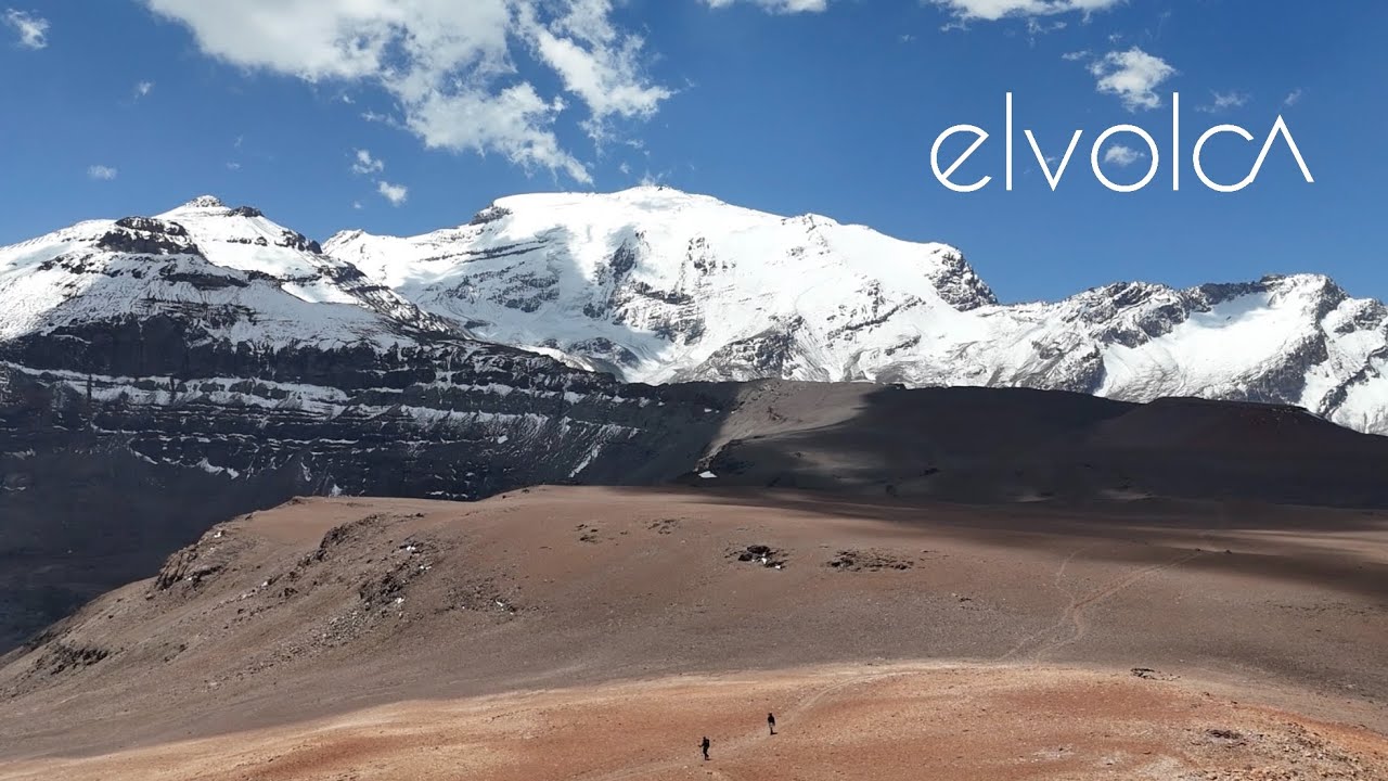 Múltiples colores, un clásico de Santiago | CERRO PINTOR 🏔️👨🏻‍🎨  #volcanes #cerros @elvolca 