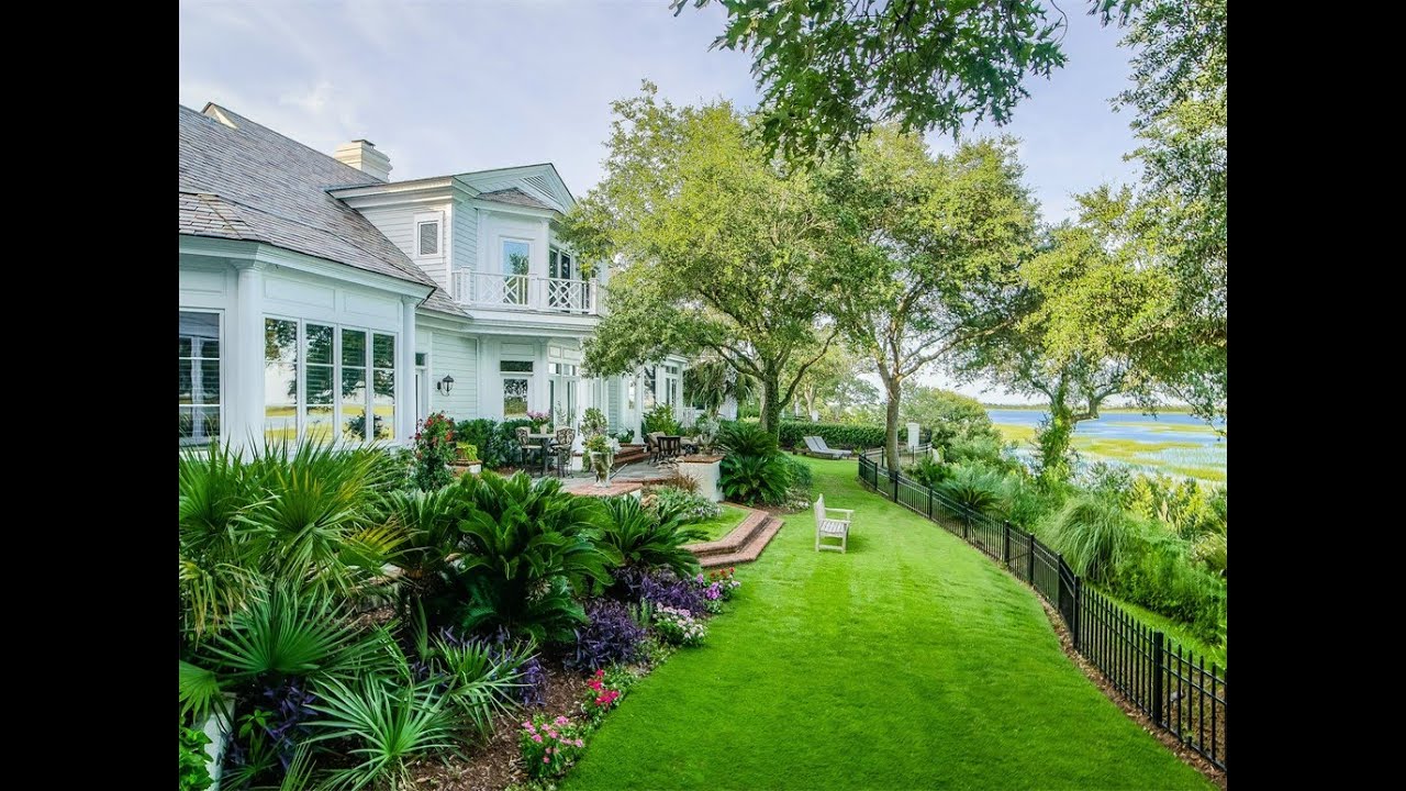 Elegant Island Style Waterfront Home in Wilmington, North Carolina