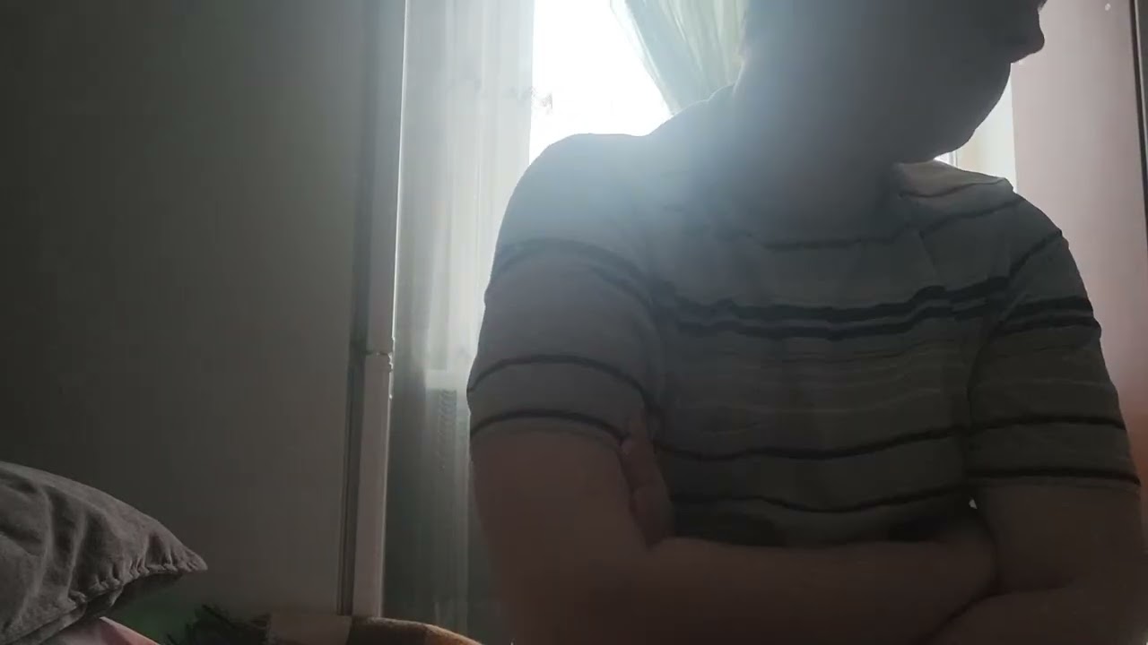 Короче говоря я поздравляю вас аудитории YouTube с 23 февраля