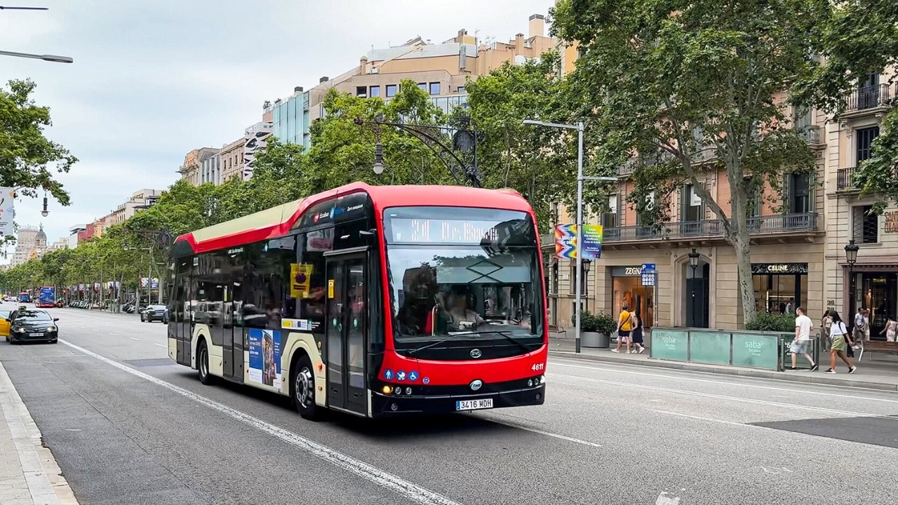 Автобусы в Барселоне, Испания 🇪🇸 | 2025