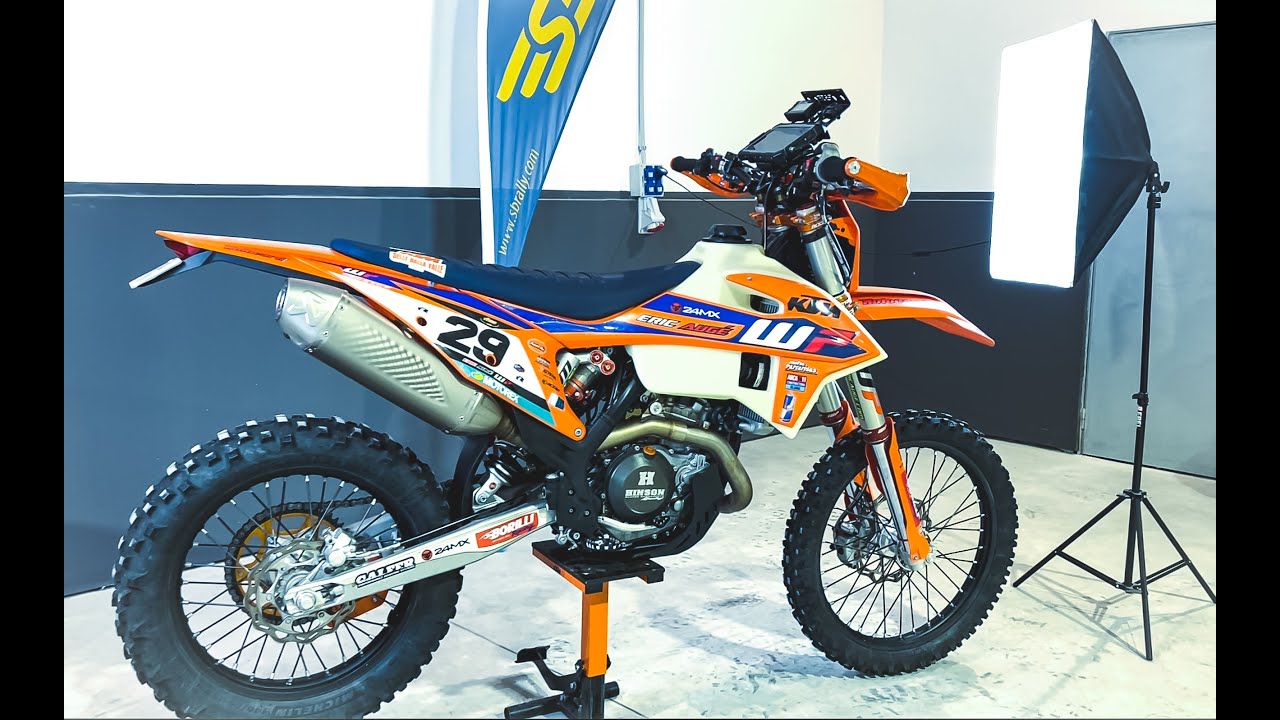 Una moto de rally, sin kit rally!!