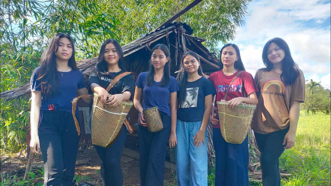 Gadis Dayak || Kehidupan Suku Dayak Kalimantan Pesona Hutan Borneo