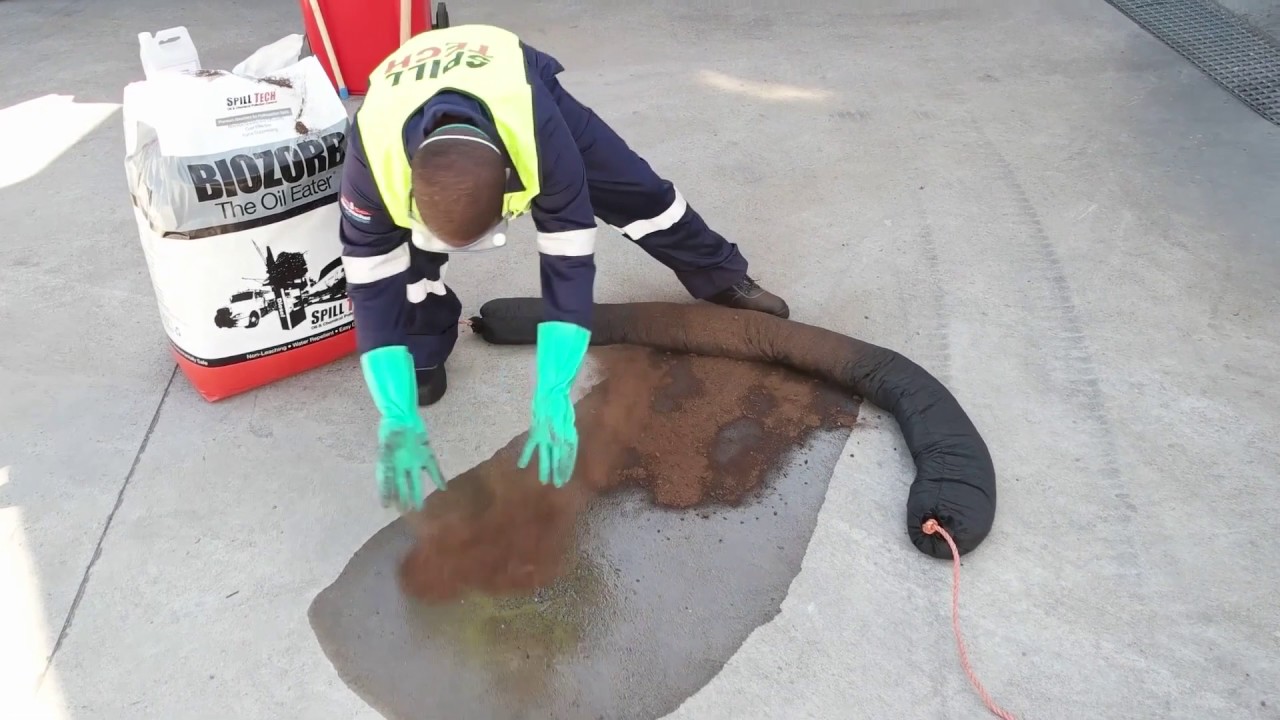 How to use your Spill Tech Oil Spill Kit