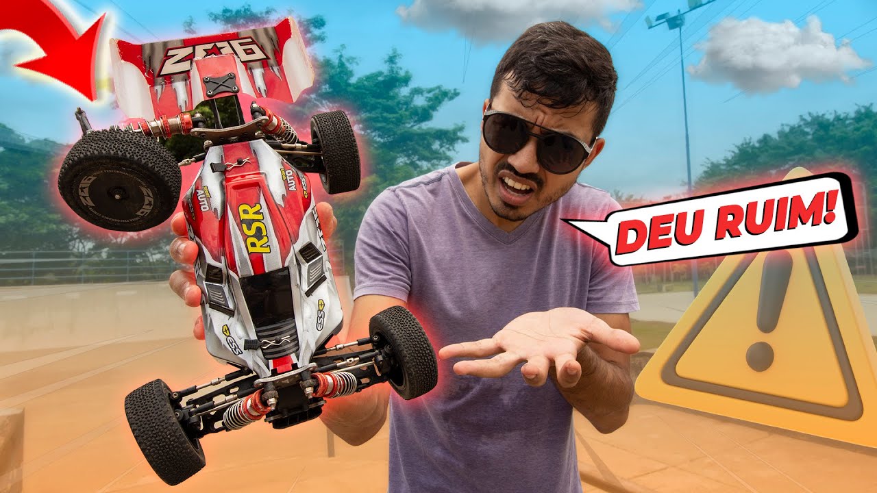 Deu Ruim! QUEBREI meu Carro de Controle Remoto na Pista de SKATE | Wltoys 144001