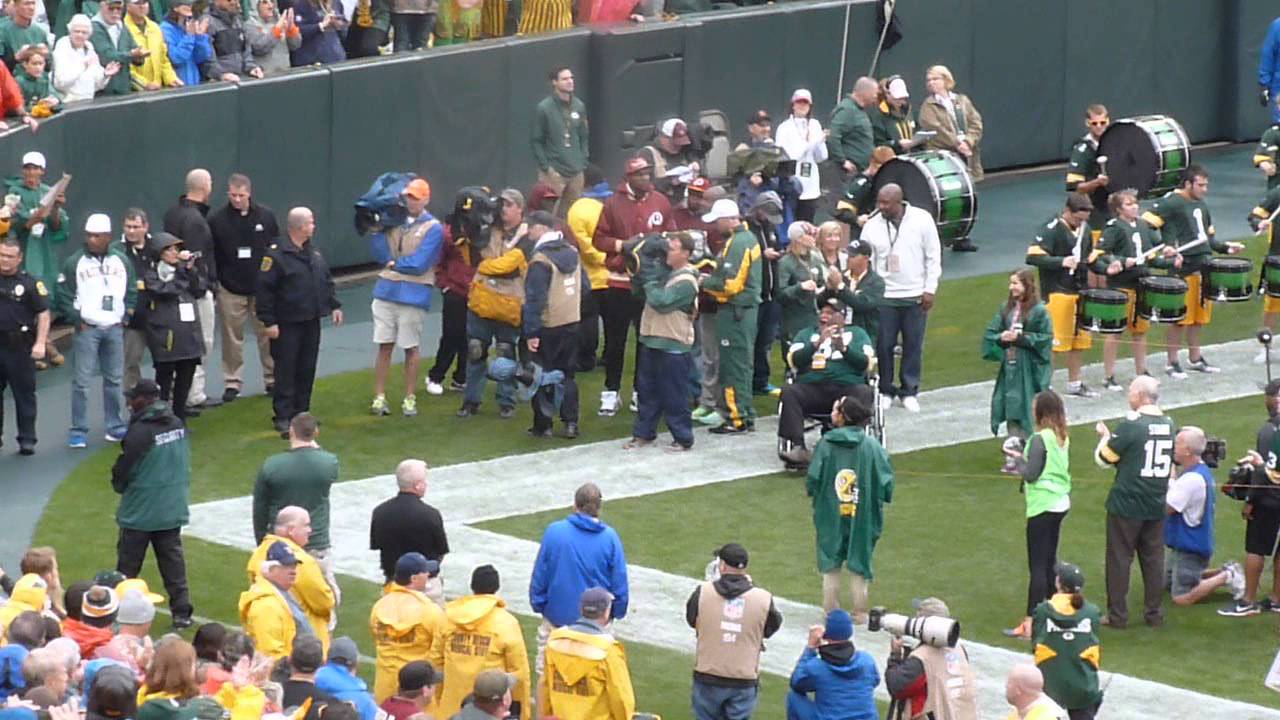 Green Bay Packers offensive introductions vs Redskins at Lambeau Field 9/15/13