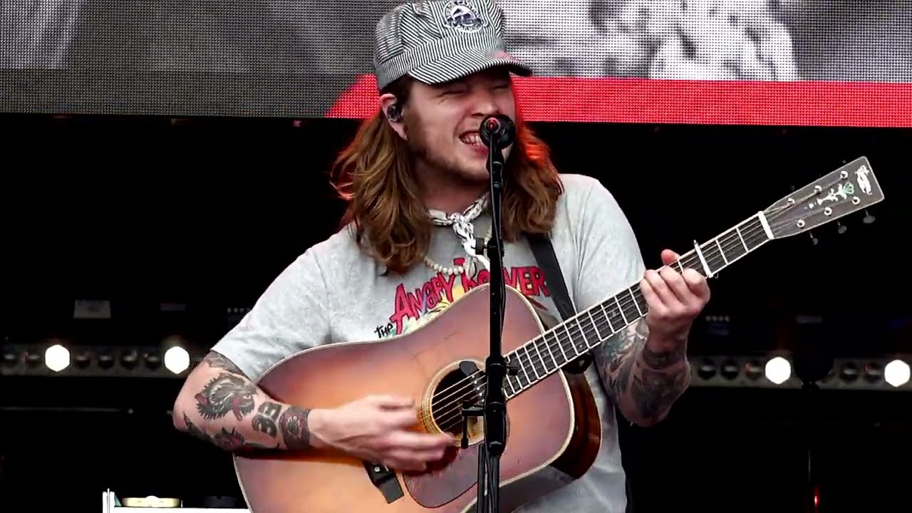 Billy Strings on Bob Dylan's 