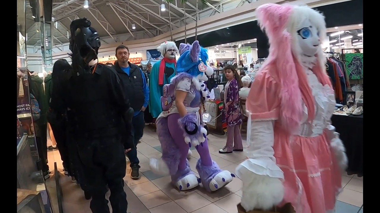 Midland Mall Comic Con 2026!  Cosplay everywhere! See yourself?  3-7-2026 Midland MI More Below!