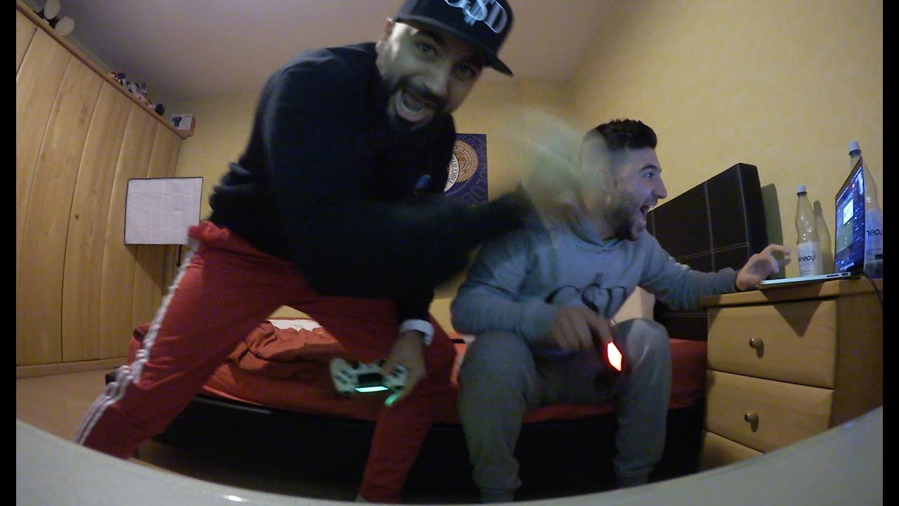 MERT & DER ÖMSEN VS CAN BROOK FIFA