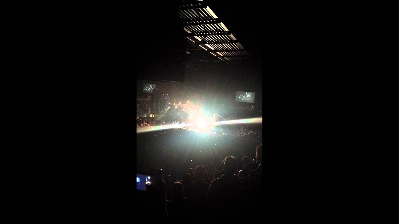 Pearl Jam lightning bolt tour