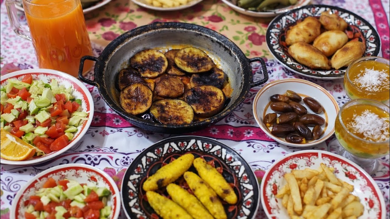 فطور رمضان 12 | نواشف عراقية متنوعة مع محلبي وجلي 🌙