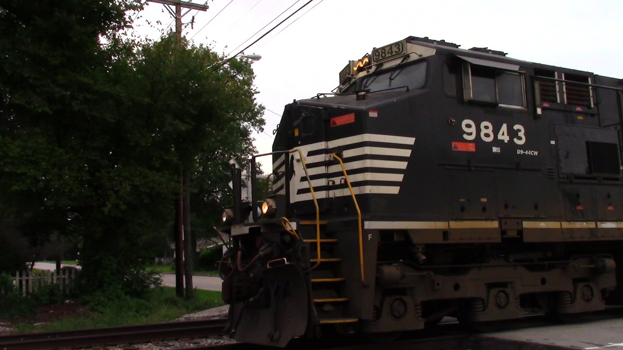 NORFOLK SOUTHERN GE D9-44CW Northbound Light Engine
