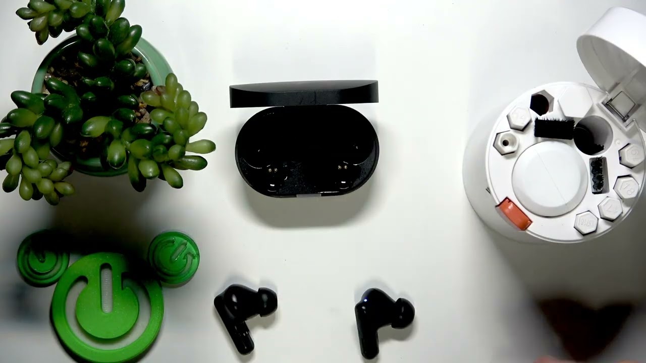 PHILIPS TAT1108 &ndash; How to Clean Your Headphones