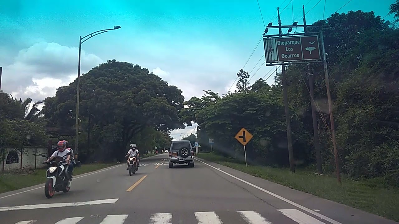 De Villavicencio a Restrepo por la antigua vía pasando a El Caudal Vereda Vanguardia #viveelmeta