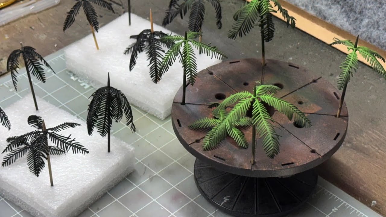 Working on palm trees for the Dragon 1/35 LRRP team Vietnam diorama