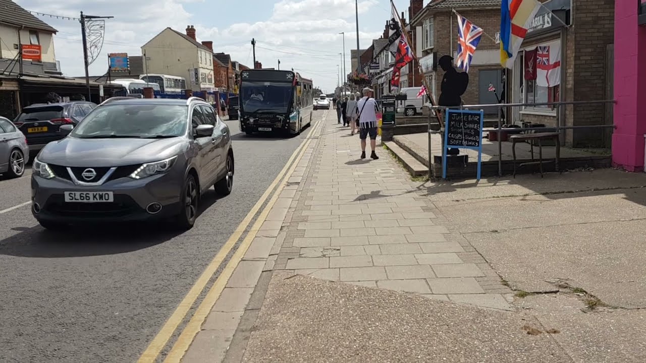 PC Coaches of Lincoln Optare Versa in Mablethorpe July 2025