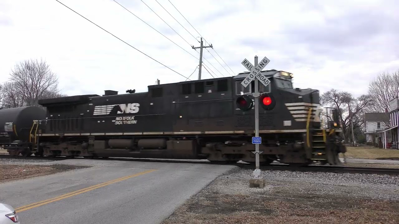 NS D46 with NS 4611 Westbound at Dayton Road in Dayton, Indiana