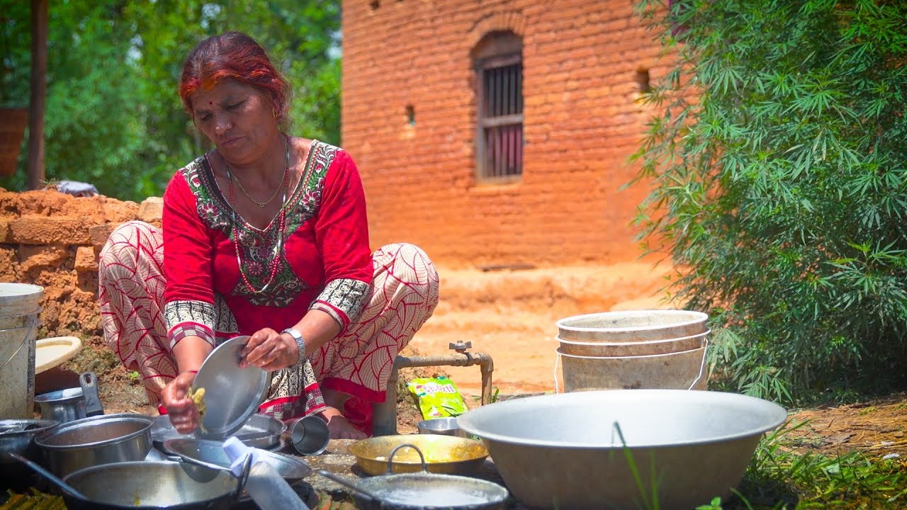 How to Keep Your Child's First Foods Safe (Nepali) - Nutrition Series