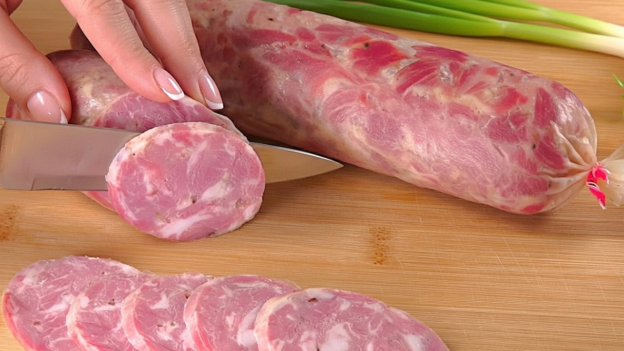 Как сделать колбасу самостоятельно? Это гораздо вкуснее и полезнее, чем то, что продаётся в магазине